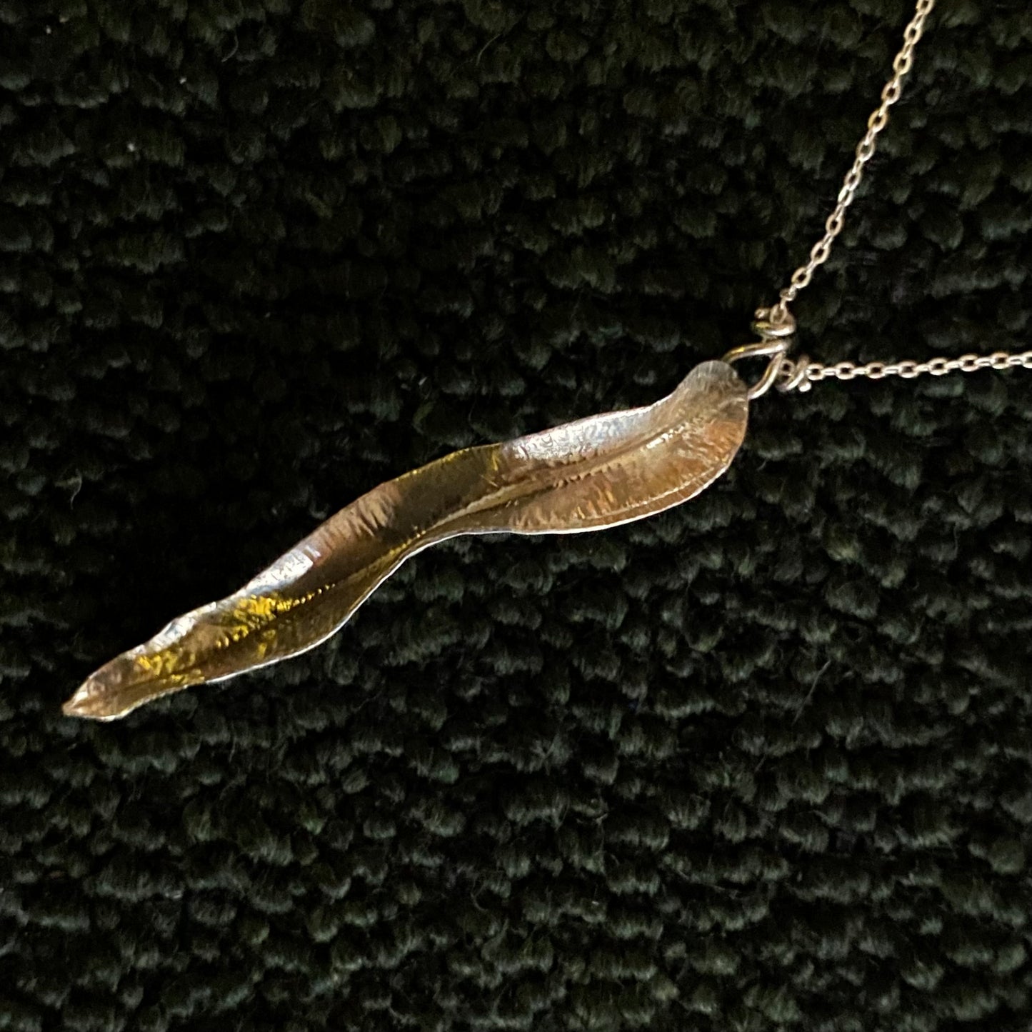 Fuchsia Leaf Long Pendant
