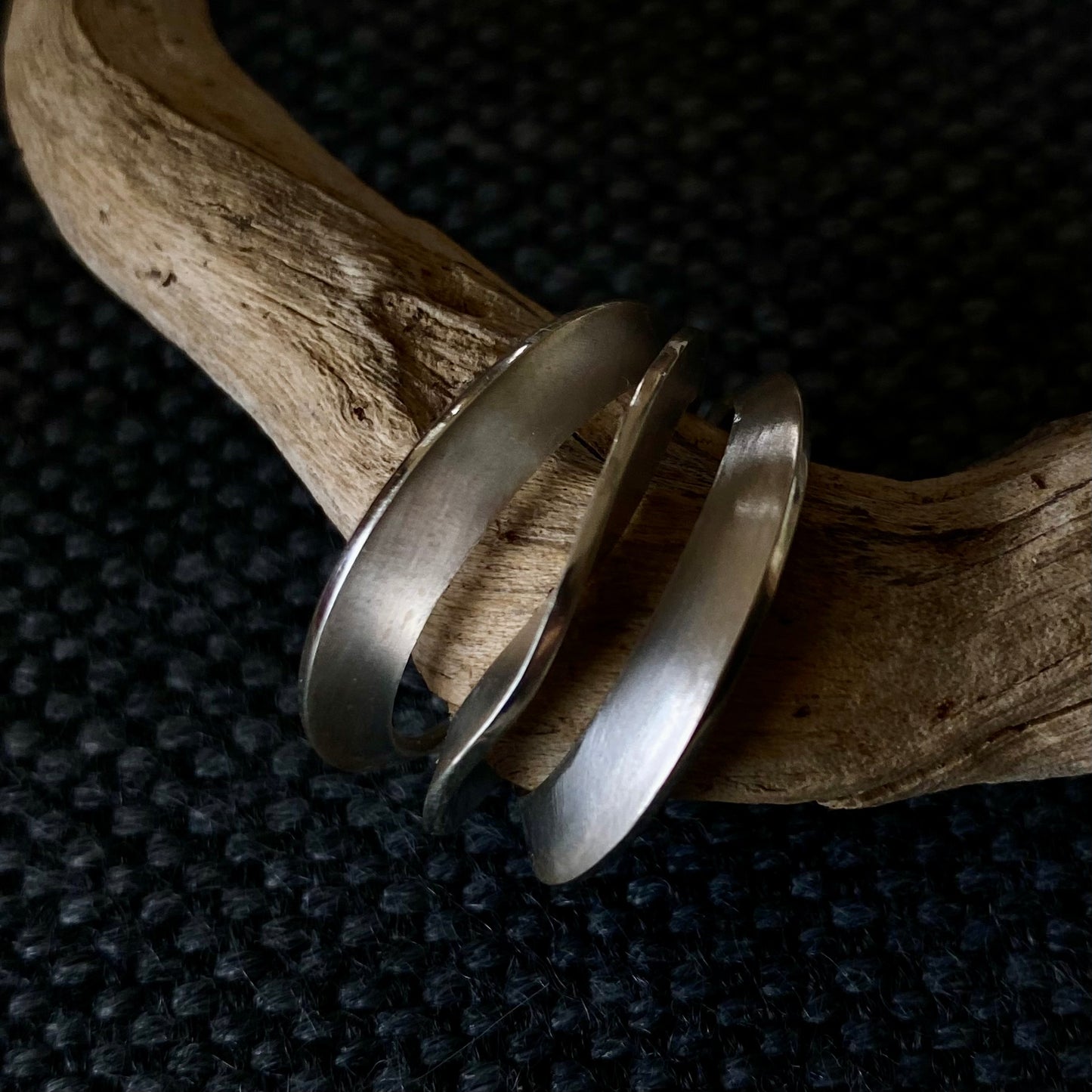 The Tides Ring