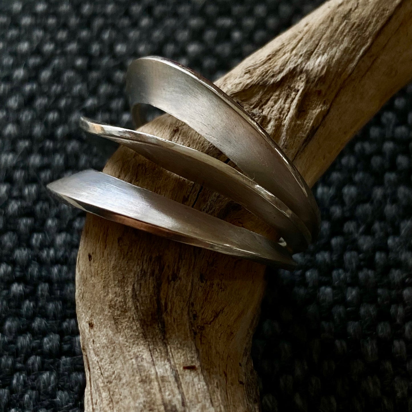 The Tides Ring