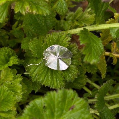 Geum Leaf Earrings